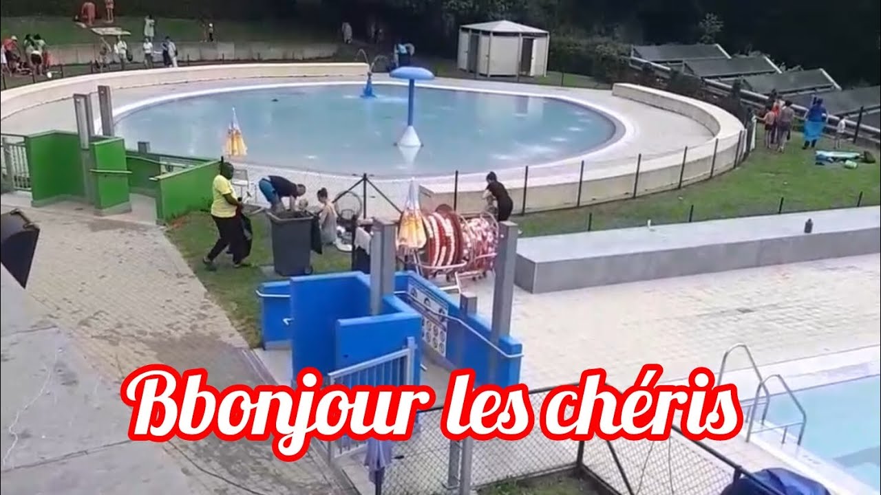 une balade l&eacute;g&egrave;re au bord de la piscine #belgique #bruxelles