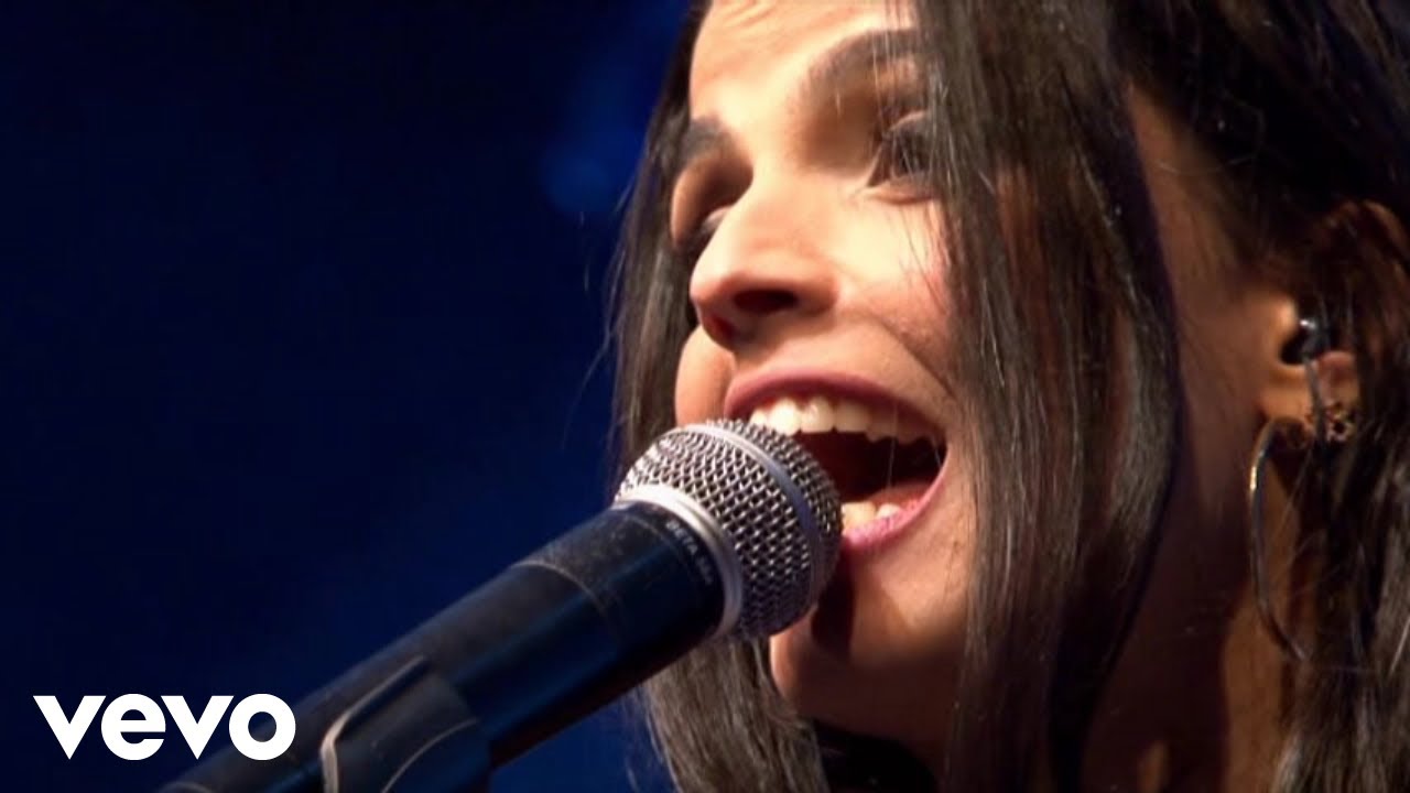 Moinho - Baleia Da Sé / Cada Macaco No Seu Galho (Cho Chuá) / Vá Morar Com O Diabo (Ao Vivo)