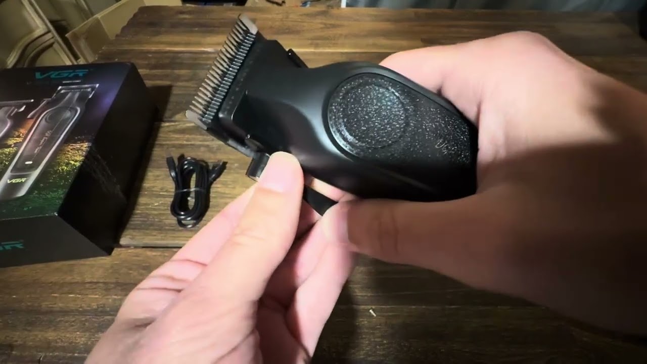 Trying out the new VGR Professional Hair Clippers