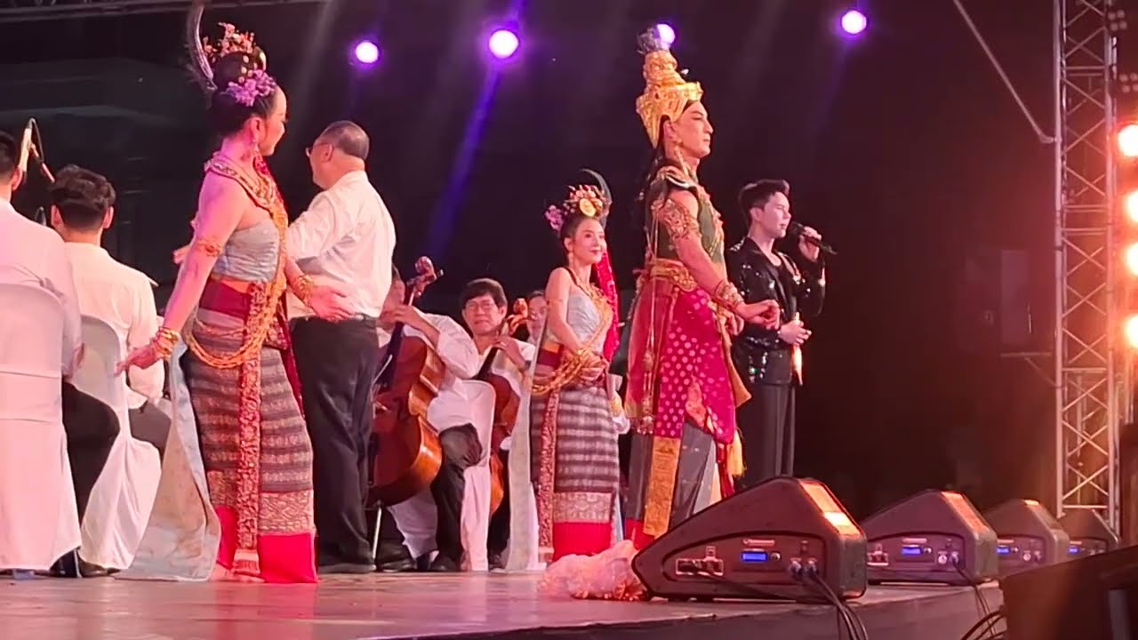 ยอยศพระลอ(เกริ่น) ร้องโดย #อิสร์อิสรพงศ์ พระลอโดย ครูเปี๊ยก #ธีรเดชกลิ่นจันทร์ ณ สังคีตศาลา ปีที่69