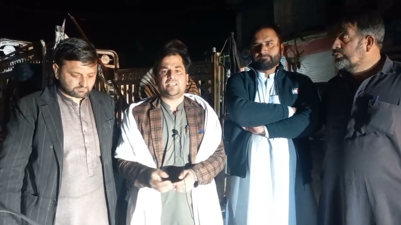 داروڑہ۔۔۔صدر عرفان خان اور میر اکبرعلی سر کے کوششوں سے داروڑہ بازار کی بجلی واڑئی فیڈر سے کنکٹ
