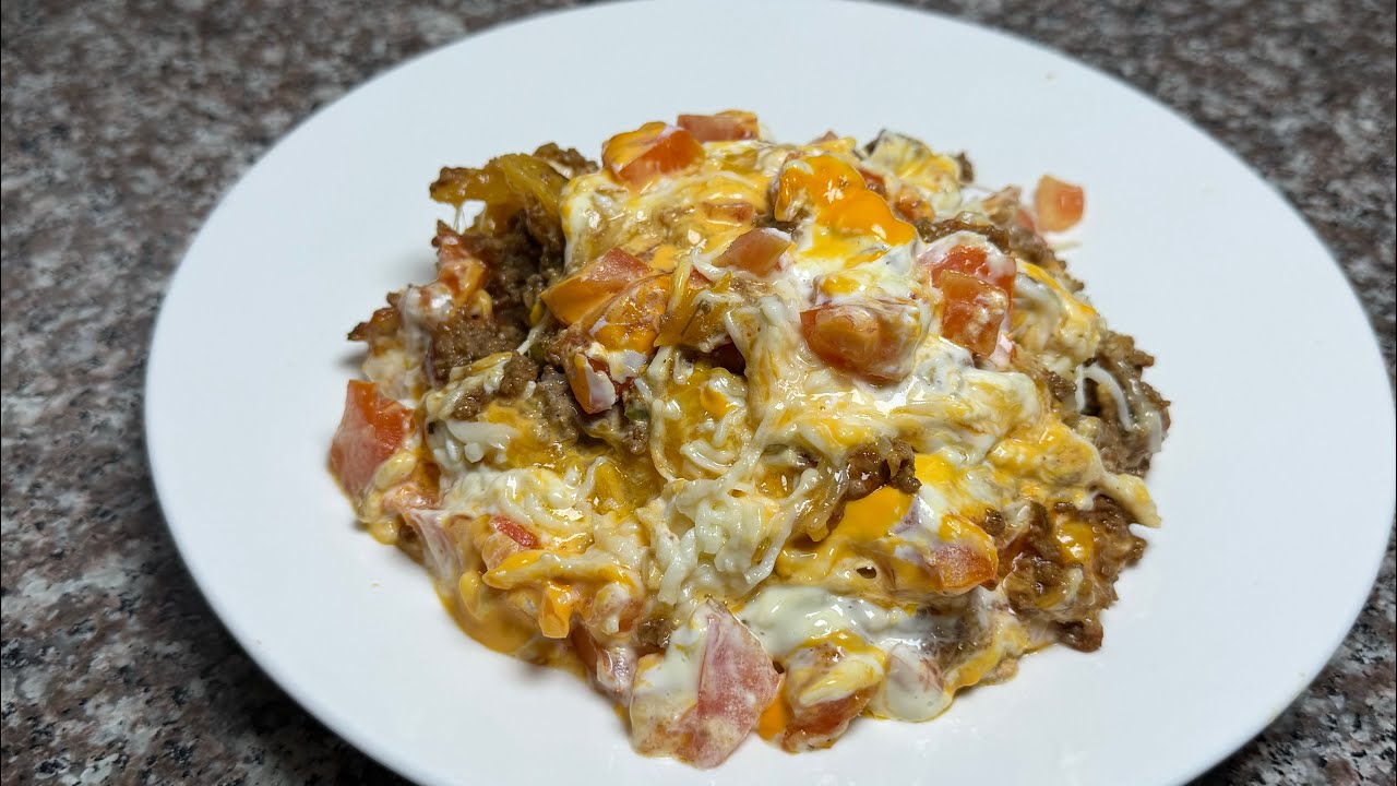 The Best Beef & Cheese Fries /Dominican Yaroa 