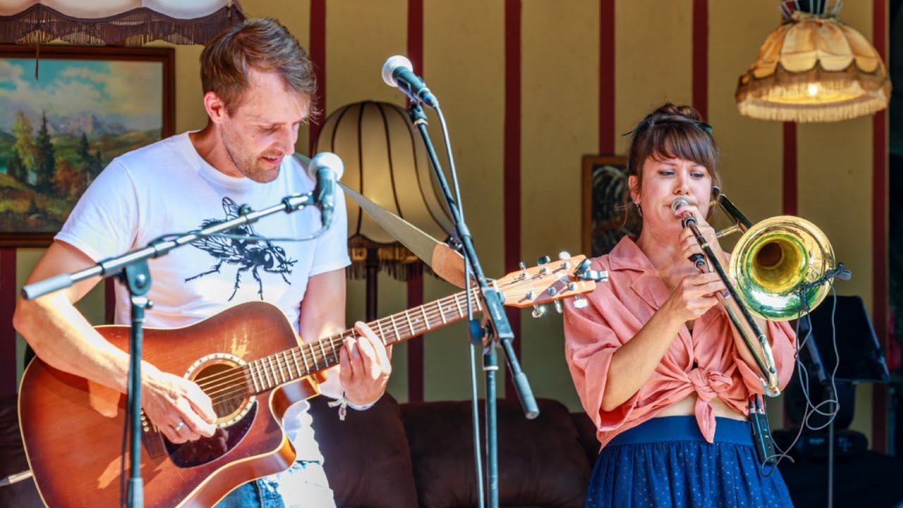 Aaron Deschler & Elena Seeger