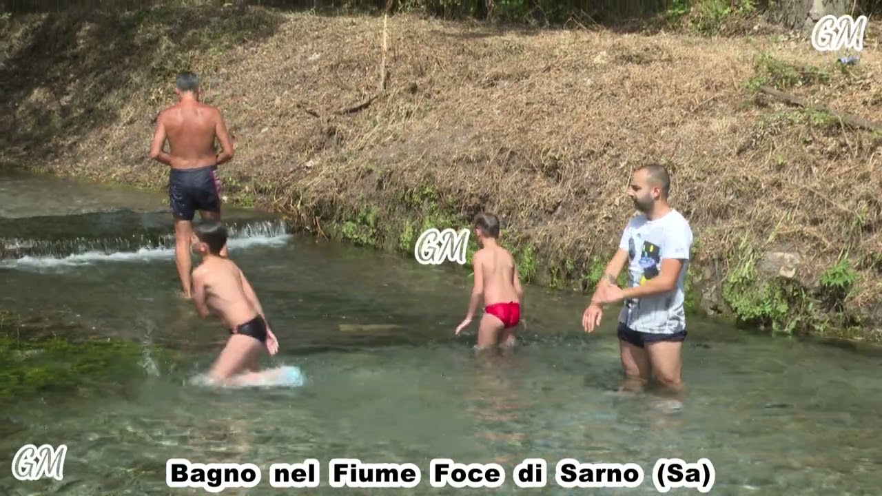 Bagno  nel  Fiume  Foce  di  Sarno  (Sa)