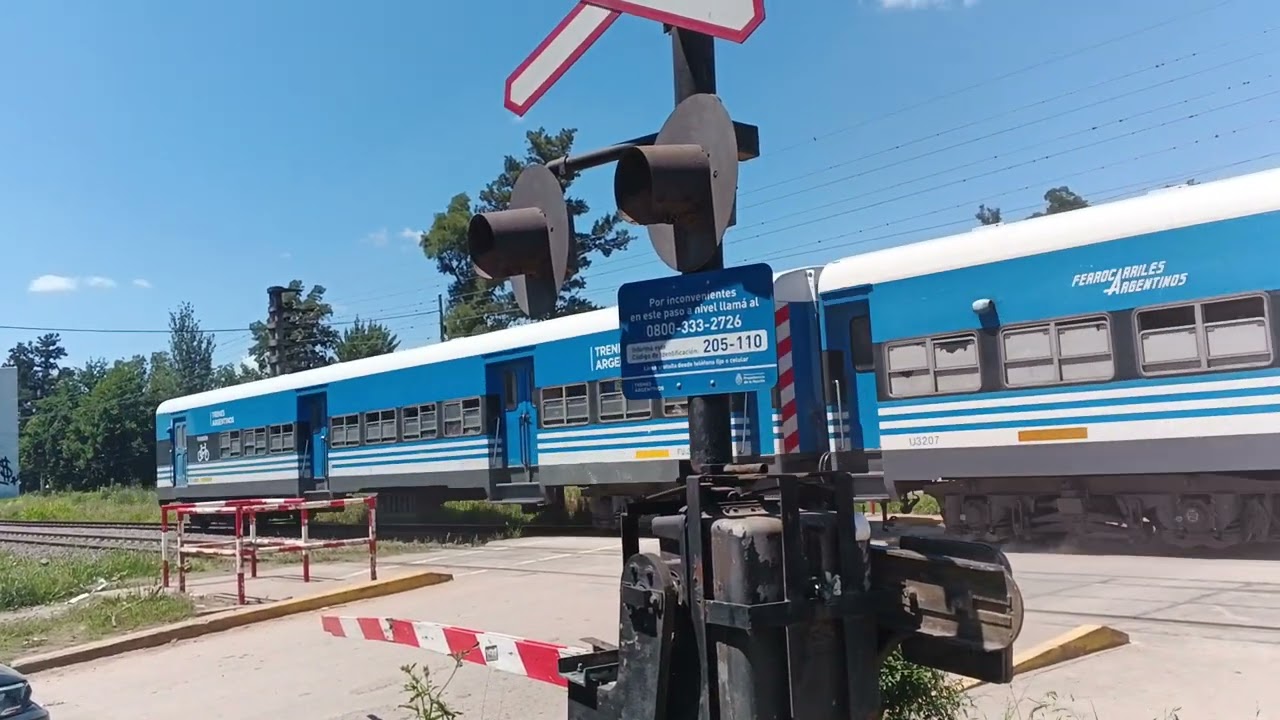 PaN Av. Central - Destelladores en funcionamiento - cruzada entre GR12 6609 y J26 319-315-8 + Saludo