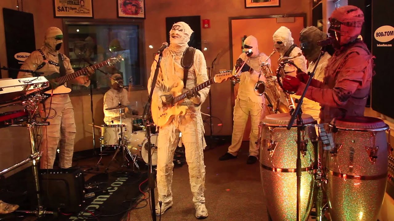 Kinda Lingers by Here Come the Mummies