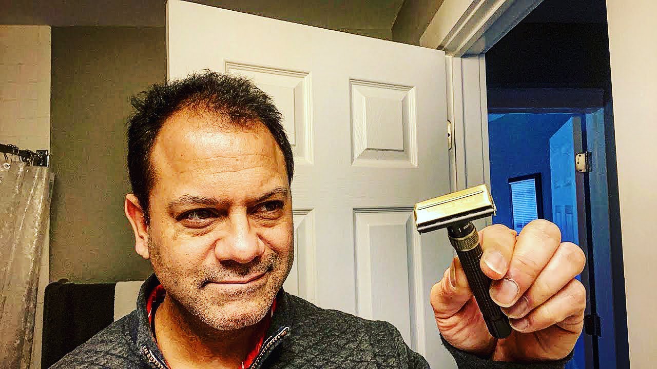 VIKINGS BLADE &mdash; The Emperor AUGUSTUS DE Safety Razor Unboxing &mdash; average guy tested LIVE