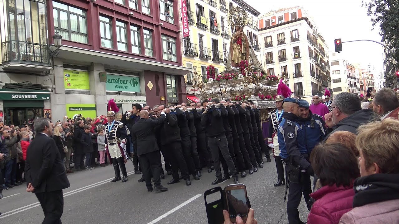 Virgen de la Almudena 2019 (2 de 3) Procesión por la Calle Mayor de Madrid