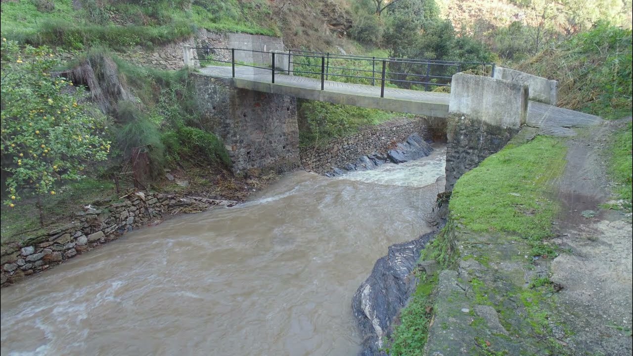 Fotografías de Tolox a 05 de enero de 2026, ríos, arroyos, viales y vereas tras las lluvias...
