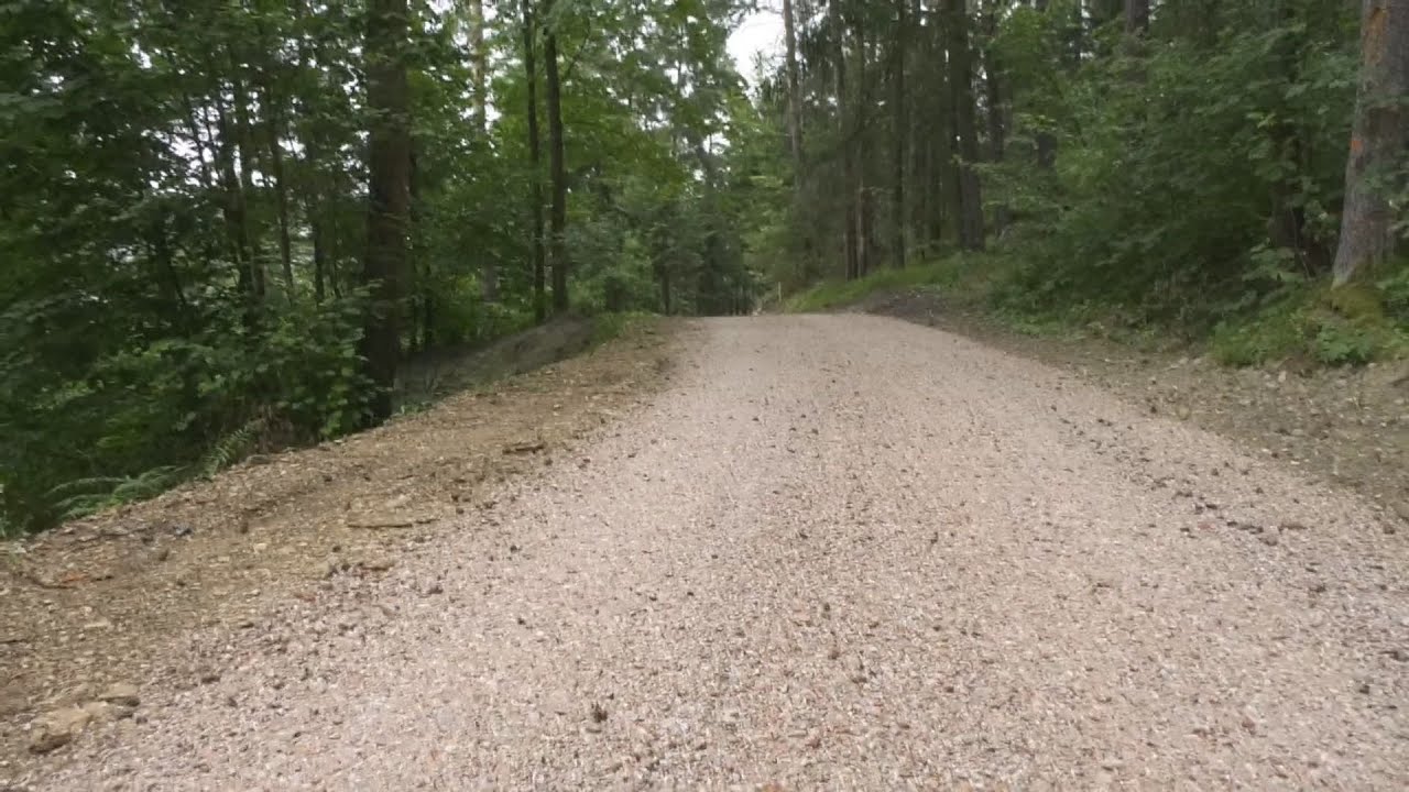Opravená cesta na Kláštorisko