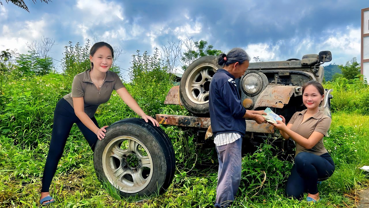 The genius girl bought her neighbor's badly damaged Jeep.