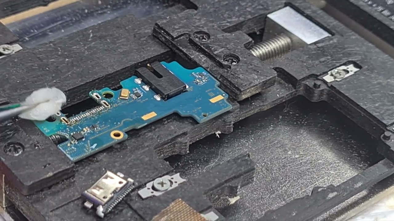 Samsung galaxy A22, No carga aviso de humedad