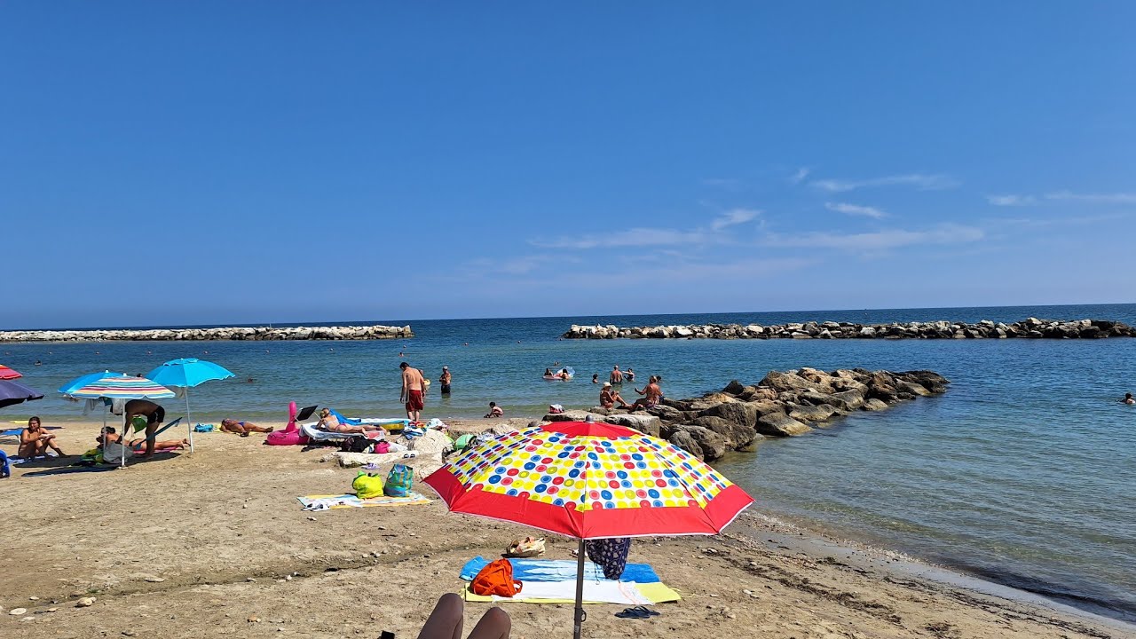 Vi porto con me in vacanza al mare. Spiaggia di Pedaso. Marche.