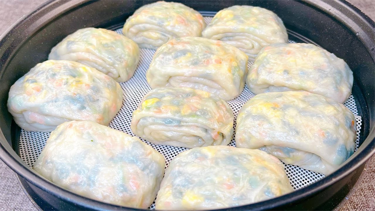 天冷就愛這樣吃早餐，清淡爽口不油膩，一次做10個，比包子還好吃 ， Vegetable  Rolls | Easy Homemade Veg  Rolls सब्जी रोल