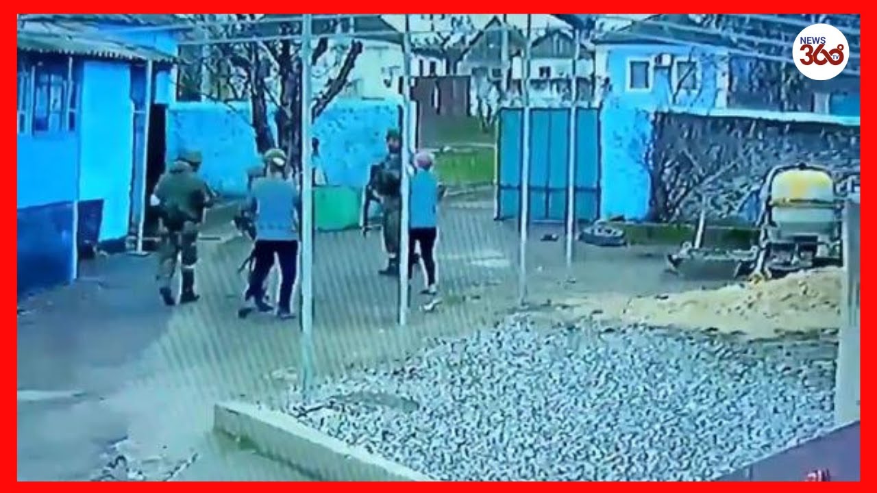 Fearless elderly Ukrainian couple confront gun toting Russian troops