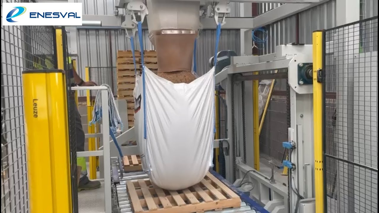 Llenado de sacos de arena BigBag - Enesval