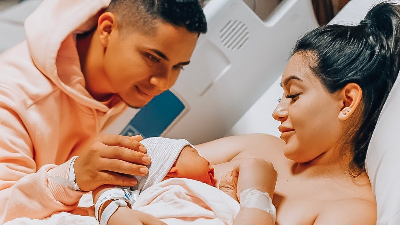 BIRTH VLOG | REAL RAW & EMOTIONAL LABOR & DELIVERY VLOG
