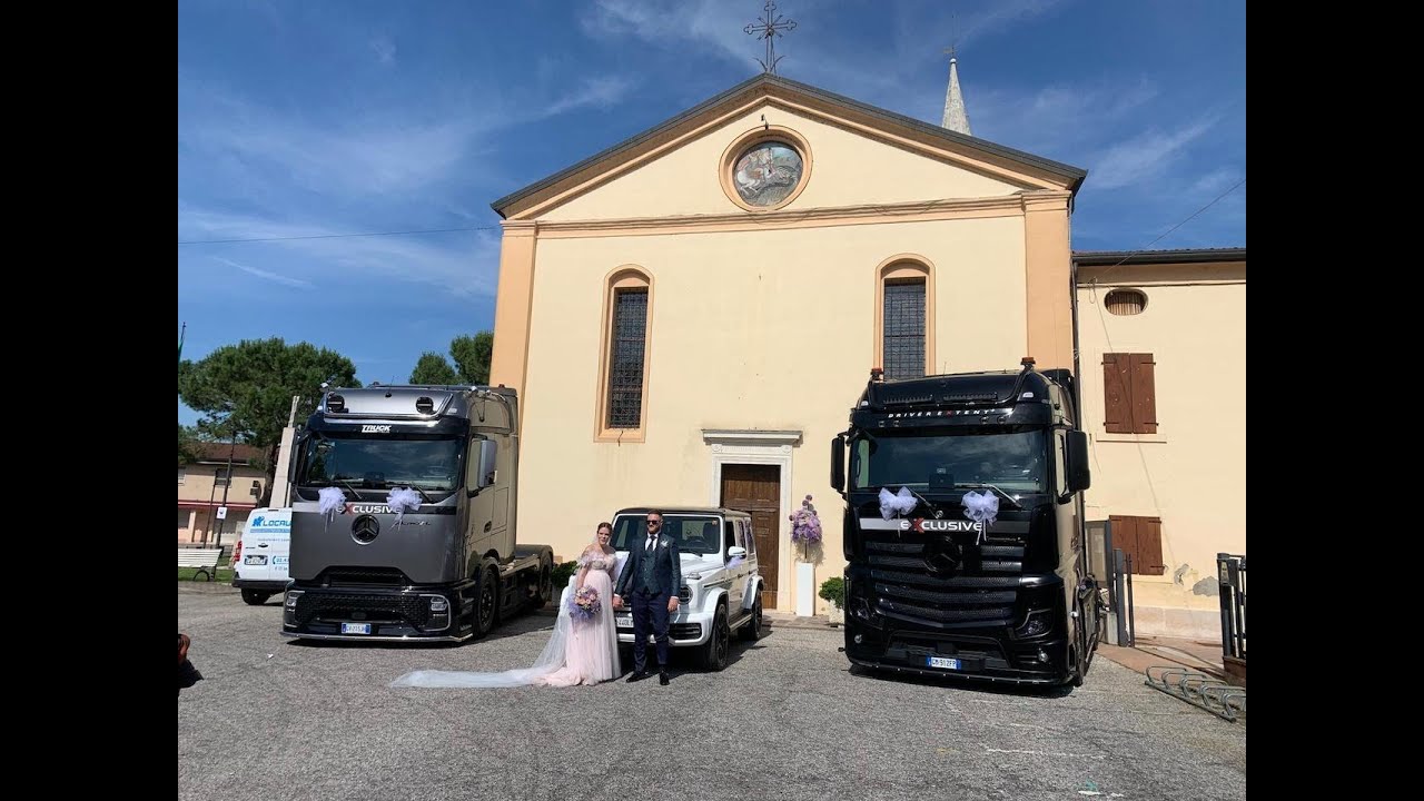 I due Mercedes-Benz Actros L speciali di Exclusive Trasporti alle nozze di Riccardo e Francesca