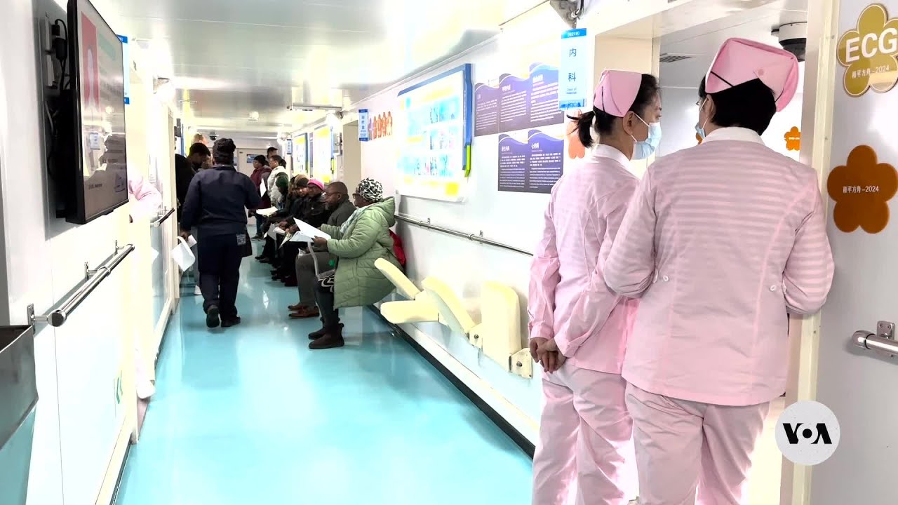 South Africans line up for medical care during Chinese hospital ship stop | VOANews