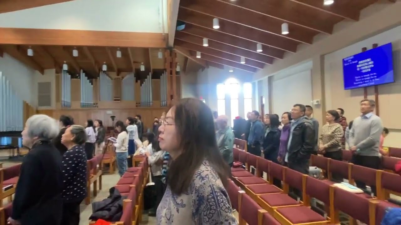 WMCC Youth leading Suhday worship