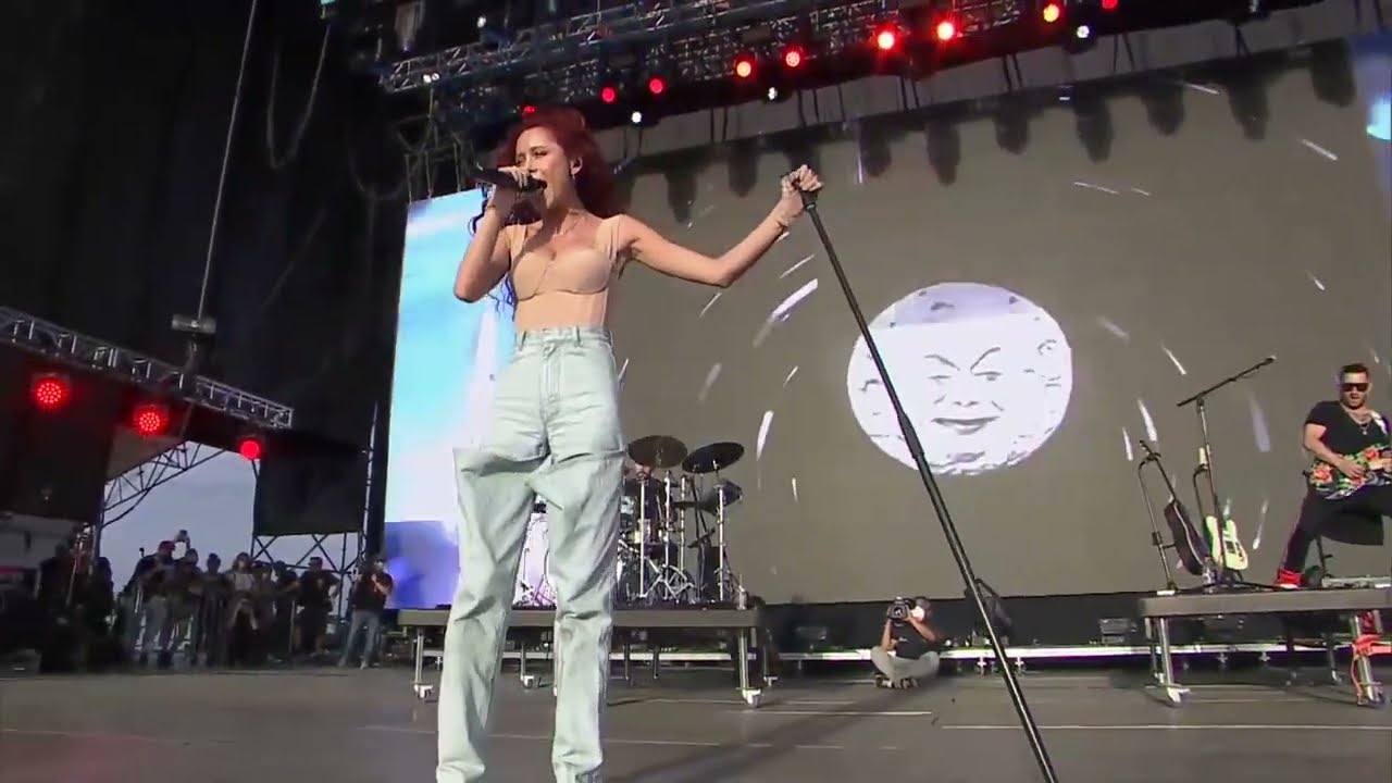 Cami - Luna (En Vivo Lollapalooza Chile 2022)