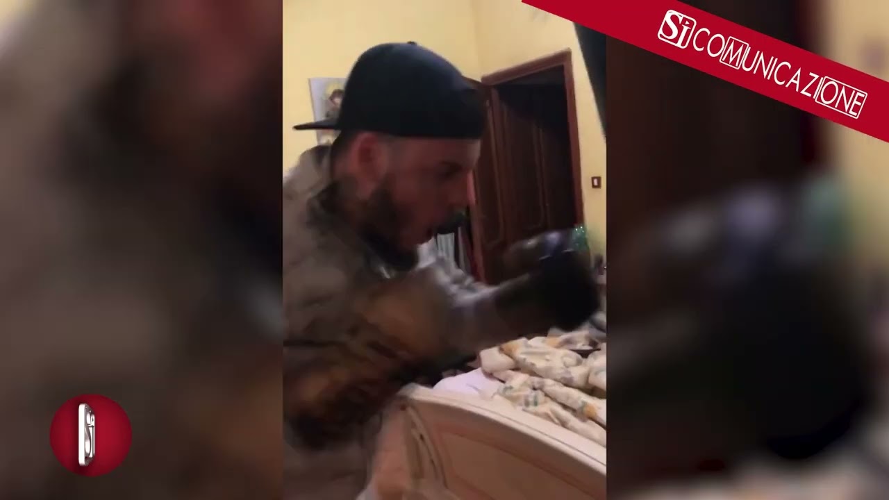 SPARI PER RAPINARE ROLEX AL PUGILE KEVIN DI NAPOLI, FERITO GRAVE L’UOMO IN AUTO CON LUI