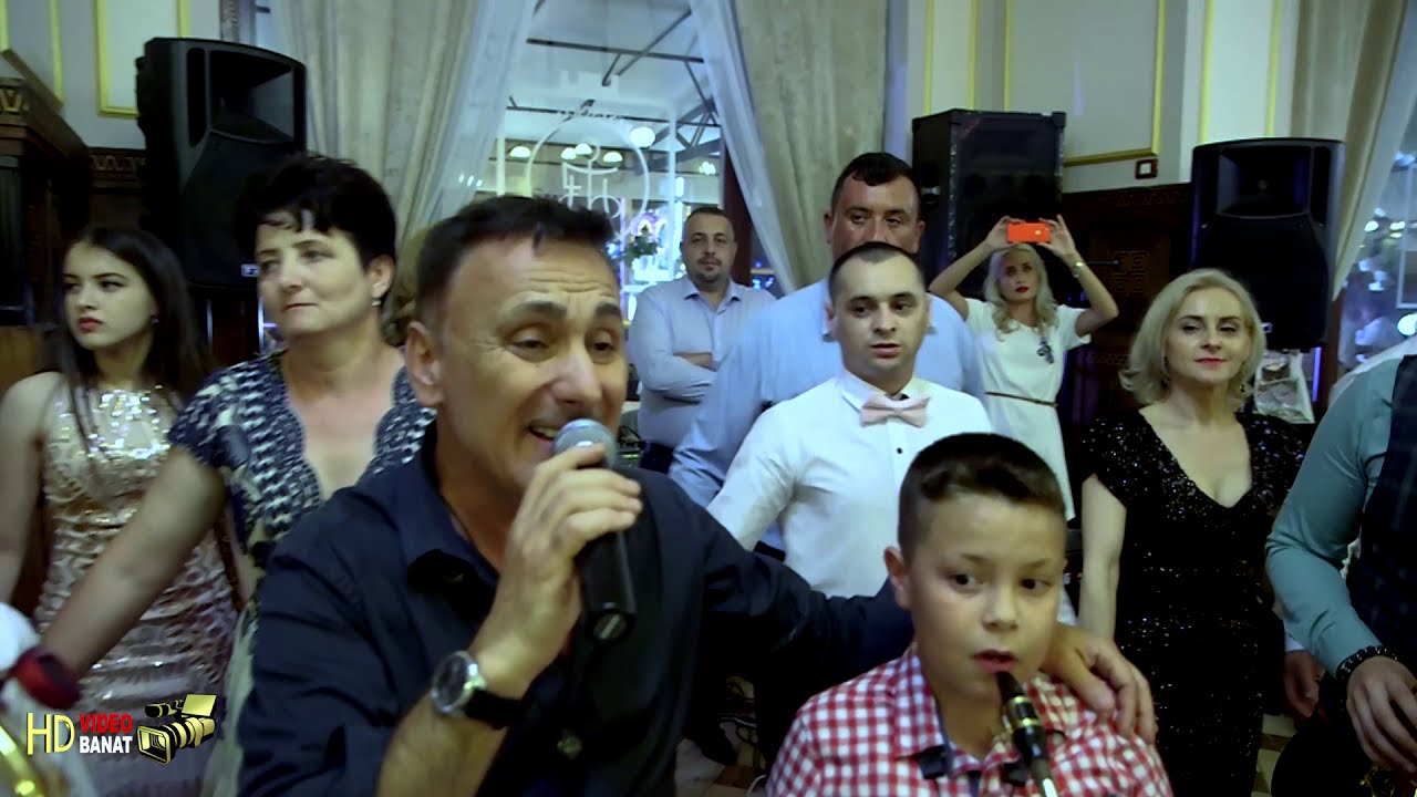 Maestrul Petrica Nicoara-voce si Maestrul Calinut Martin-saxofon. | 2018-3 |