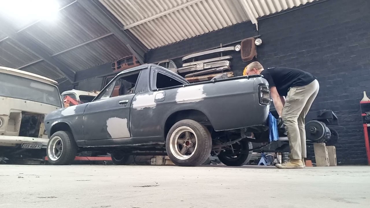 Nissan Champ Bakkie Lift (&plusmn; 150kg)