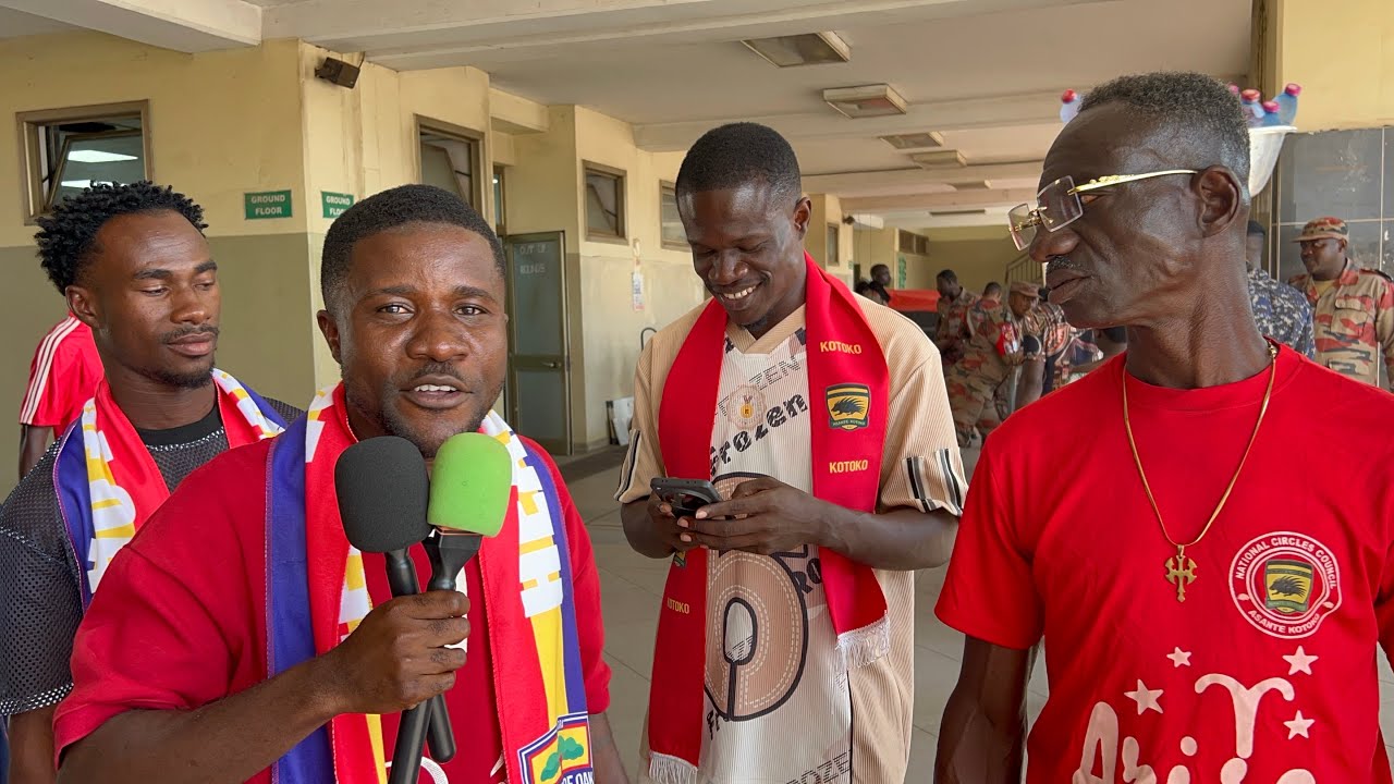 HAPPENING NOW: Kotoko & Hearts fans clash ahead of the game, fans predicts scoreline to happens 