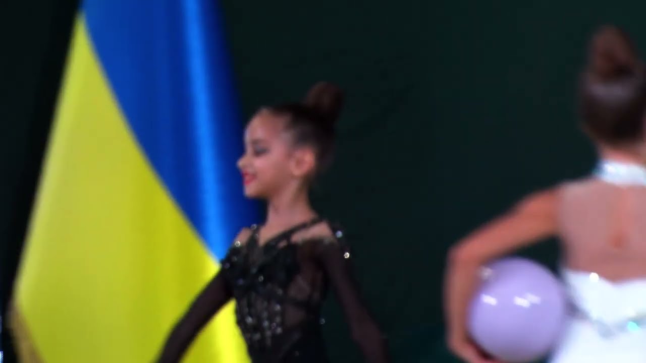 Ющик Анна 2015 булави