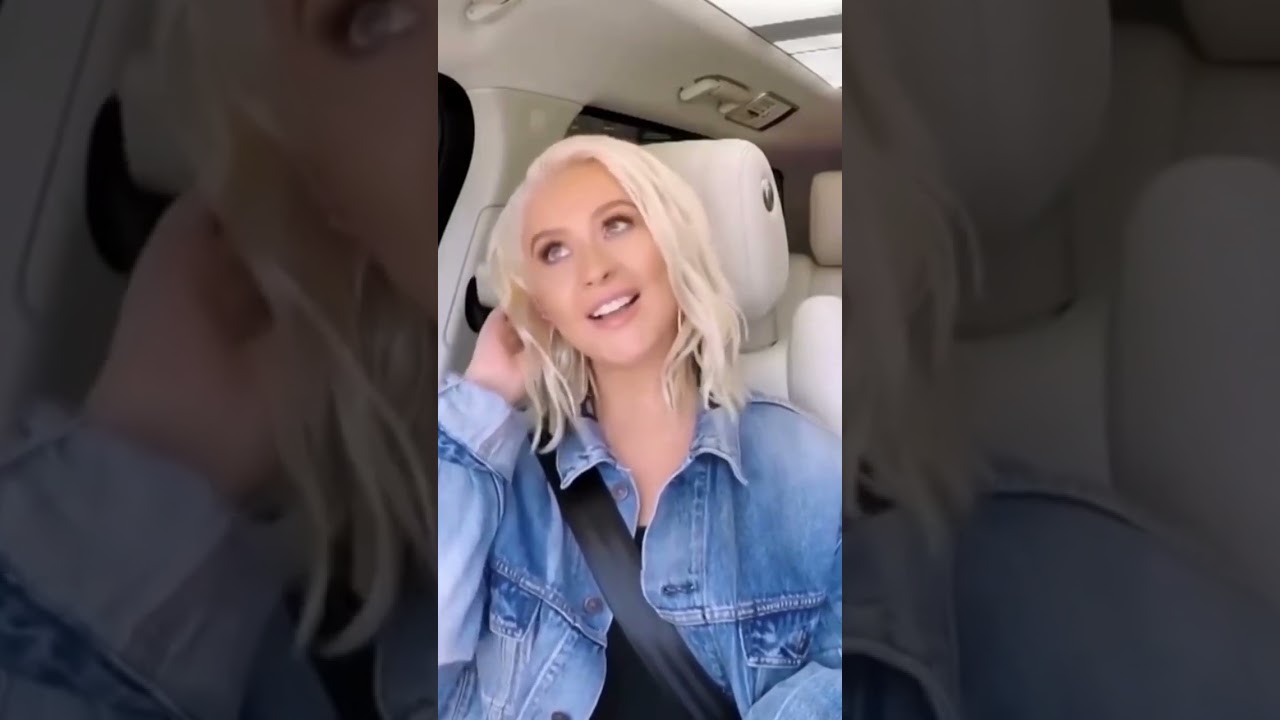 Christina Aguilera, Her vocal range is incredible