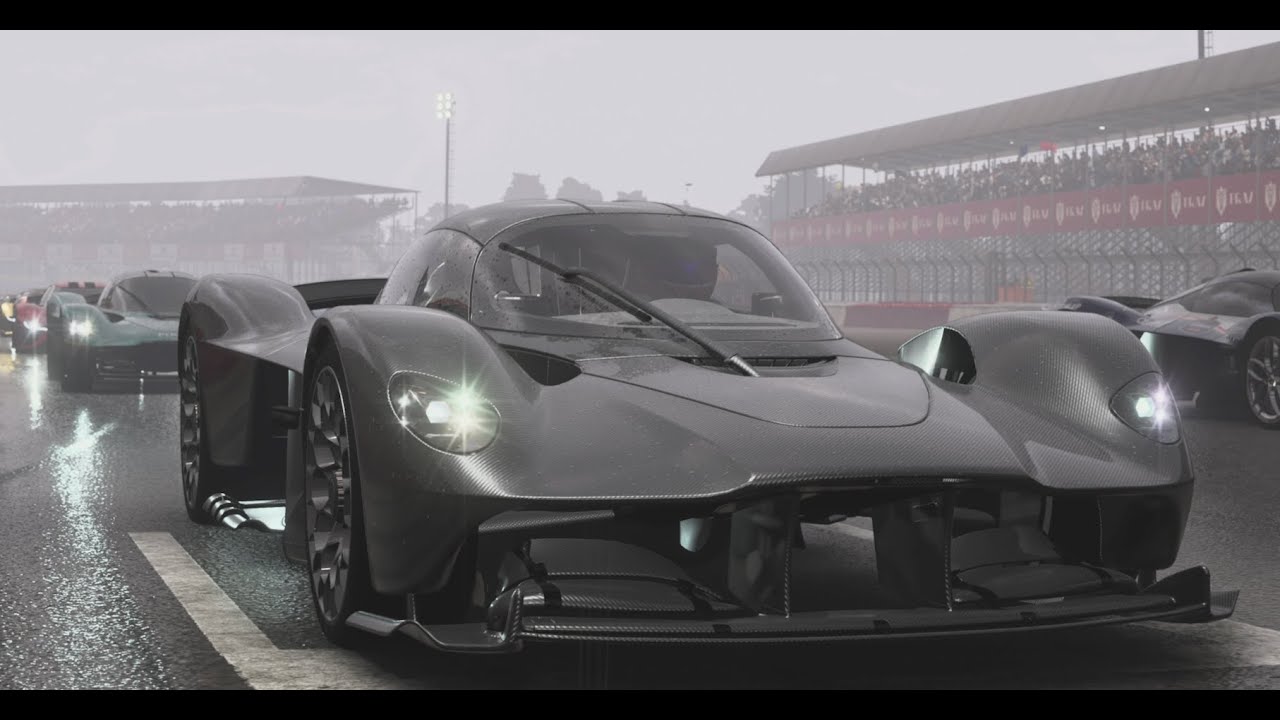 Valkyrie Tears Up Silverstone! (Forza Motorsport) 🇬🇧