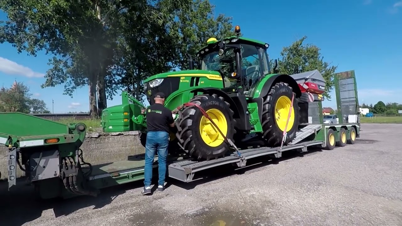 Doposażenie pracowni agrotroniki w John Deere 6R 145 i nie tylko w Zespole Szkół, CKU w Gronowie