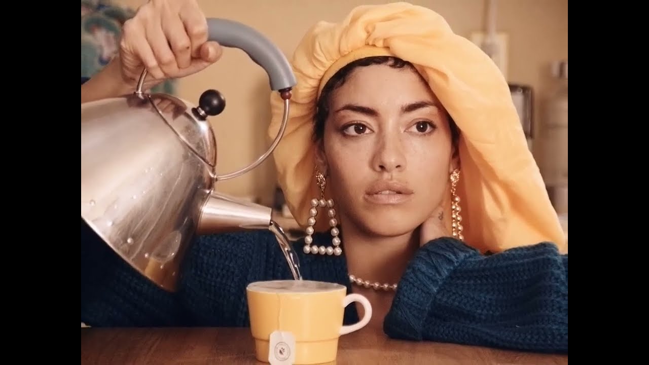 Paulina Singer - Kaleidoscopes (Official Music Video)