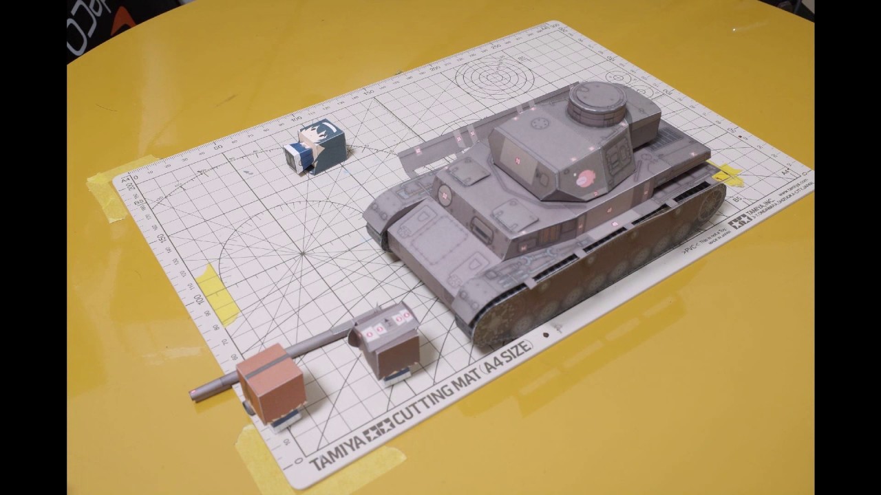 IV号戦車ペーパークラフト組み立てコマ撮り