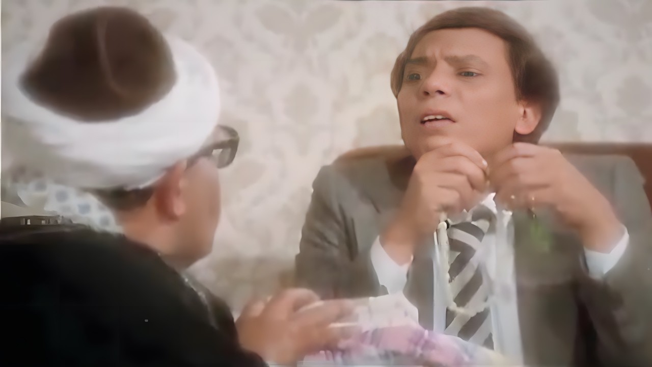 ربع ساعة من الضحك مع عملاق الكوميديا عادل امام لما خرج من السجن ونصب على اهل البلد😂😂هتموت من الضحك🤣🤣