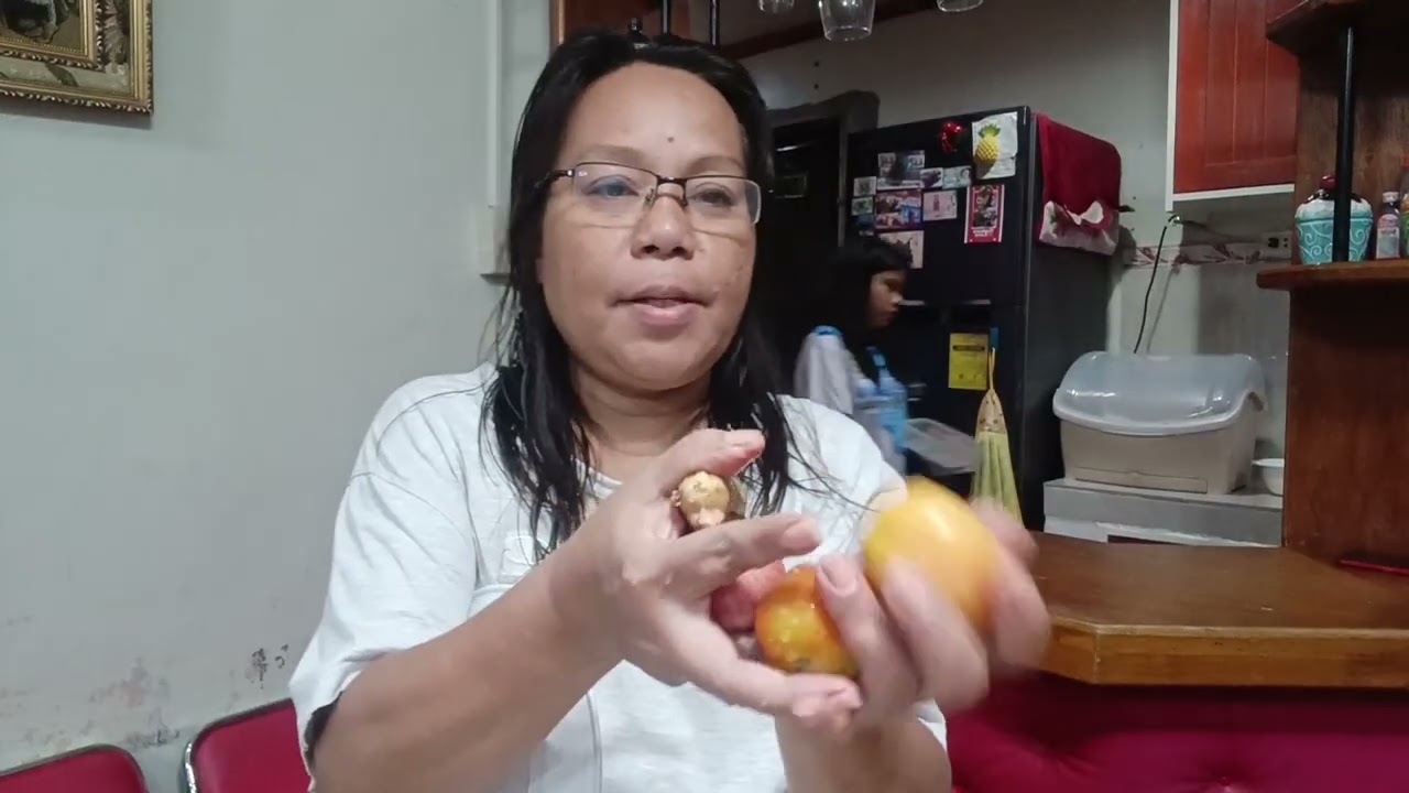 Mag sabaw Ako ulo Ng isda ulam sa hapunan 