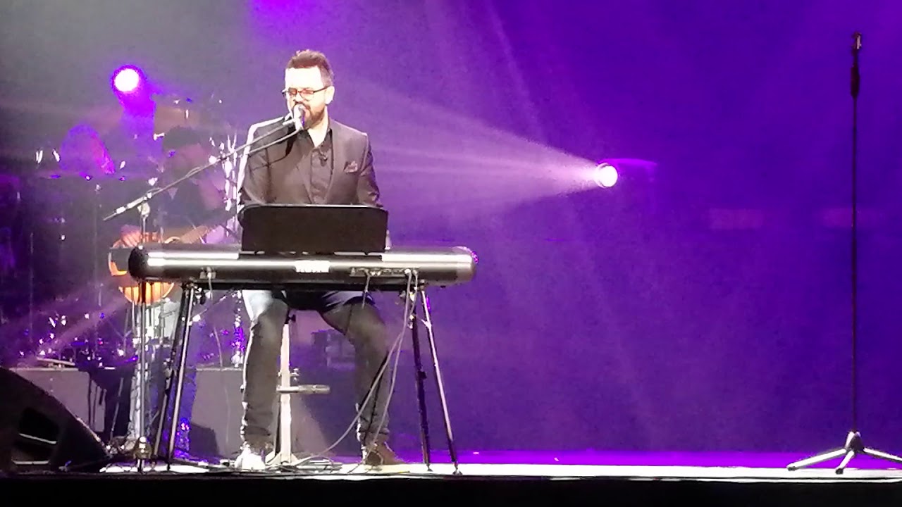 Petar Grašo - Idi + Sad te se samo rijetko sjetim - Sava Centar Beograd 30.03.2018