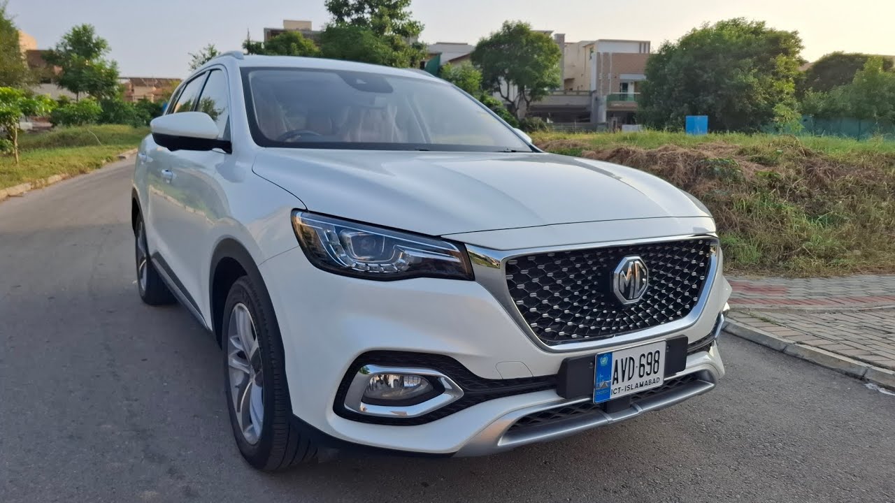 MG HS 2021 Trophy edition review #mg #mghs #pakistanicars
