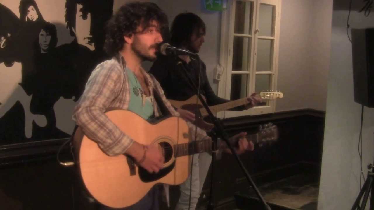 Cellar Bird on Pros & Coms