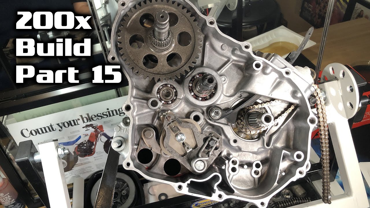 Honda ATC 200x Build - Part 15 - Motor Engine Bottom End Kick Starter, Shifter, Oil Pump, Cam Chain