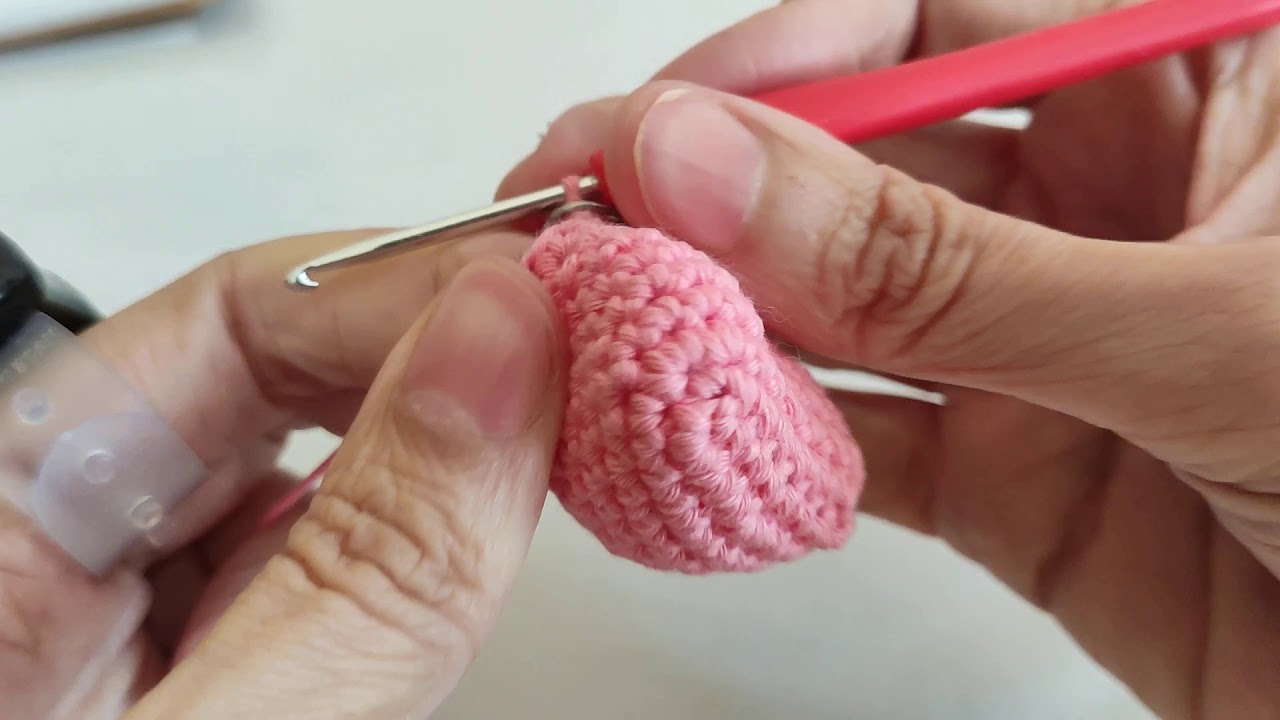Pantera Rosa a crochet ( Piernas con pié)