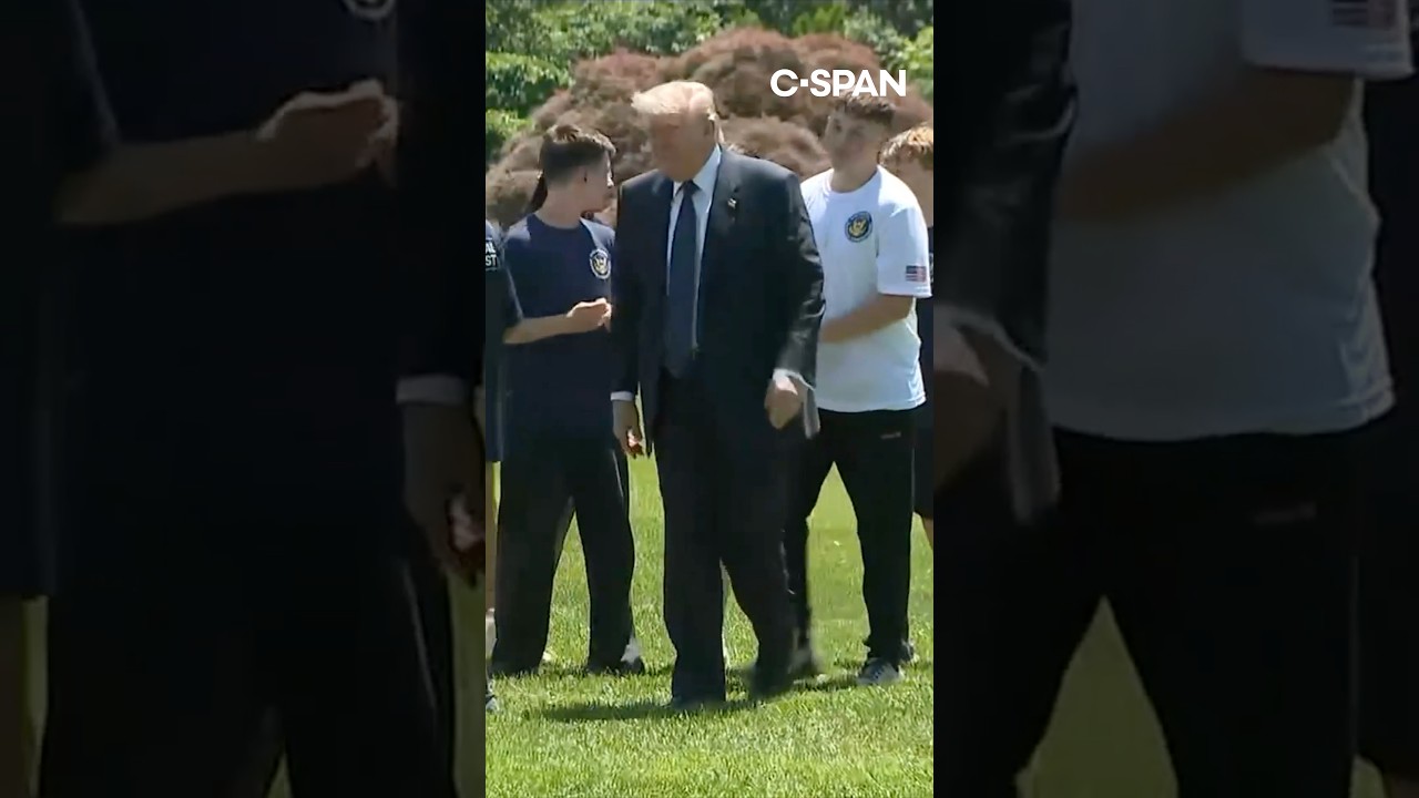 Trump dances to YMCA on south lawn