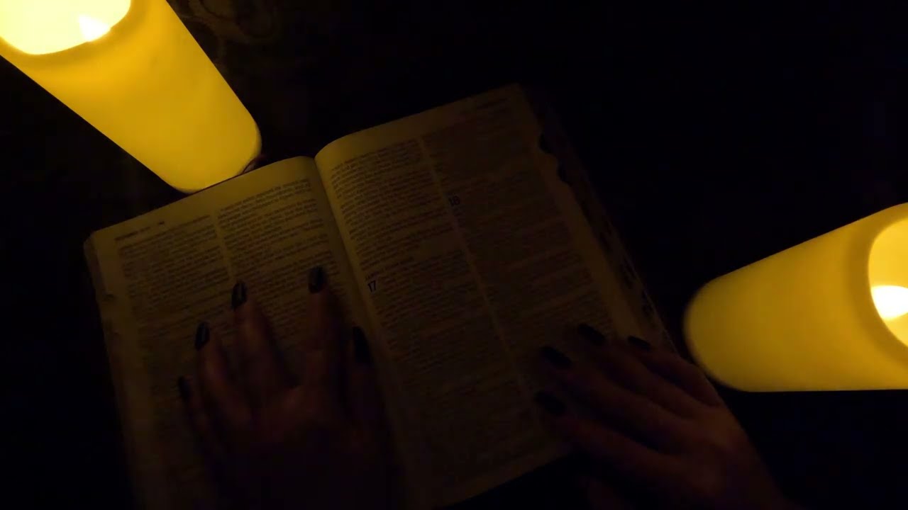 ASMR✝️Bible Reading By🕯️Calming Candlelight🕯️With Hand Movements 🖐🏻- Numbers 16 (Korah's Rebellion)