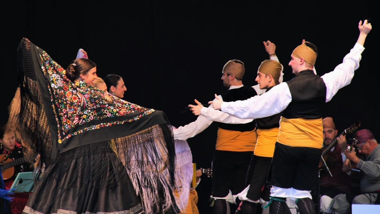 Jotas en Plaza del Pilar Zaragoza 2025 Blasón Aragonés