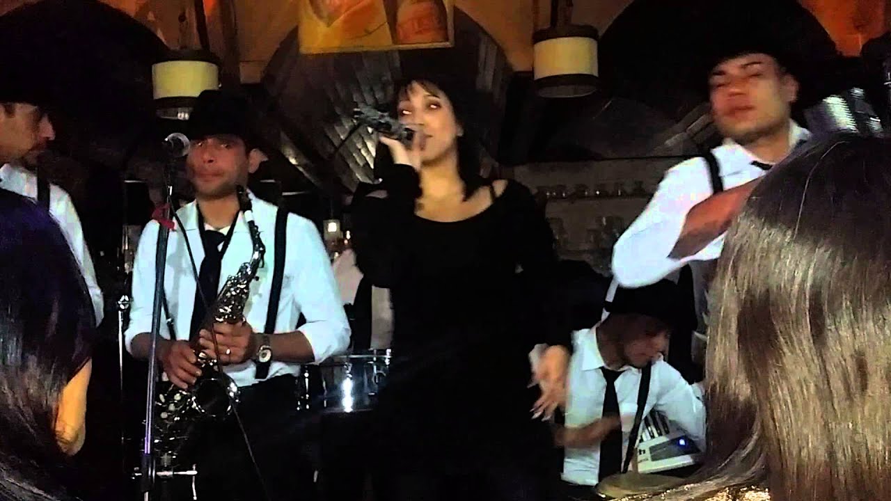 Majo y la del 13 en vivo Gazpacho 2015