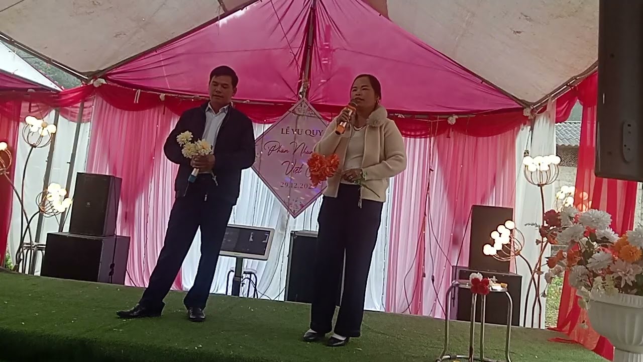 Hà hằng & hứa cẩn hát giao duyên hay đấy mọi người ạ 