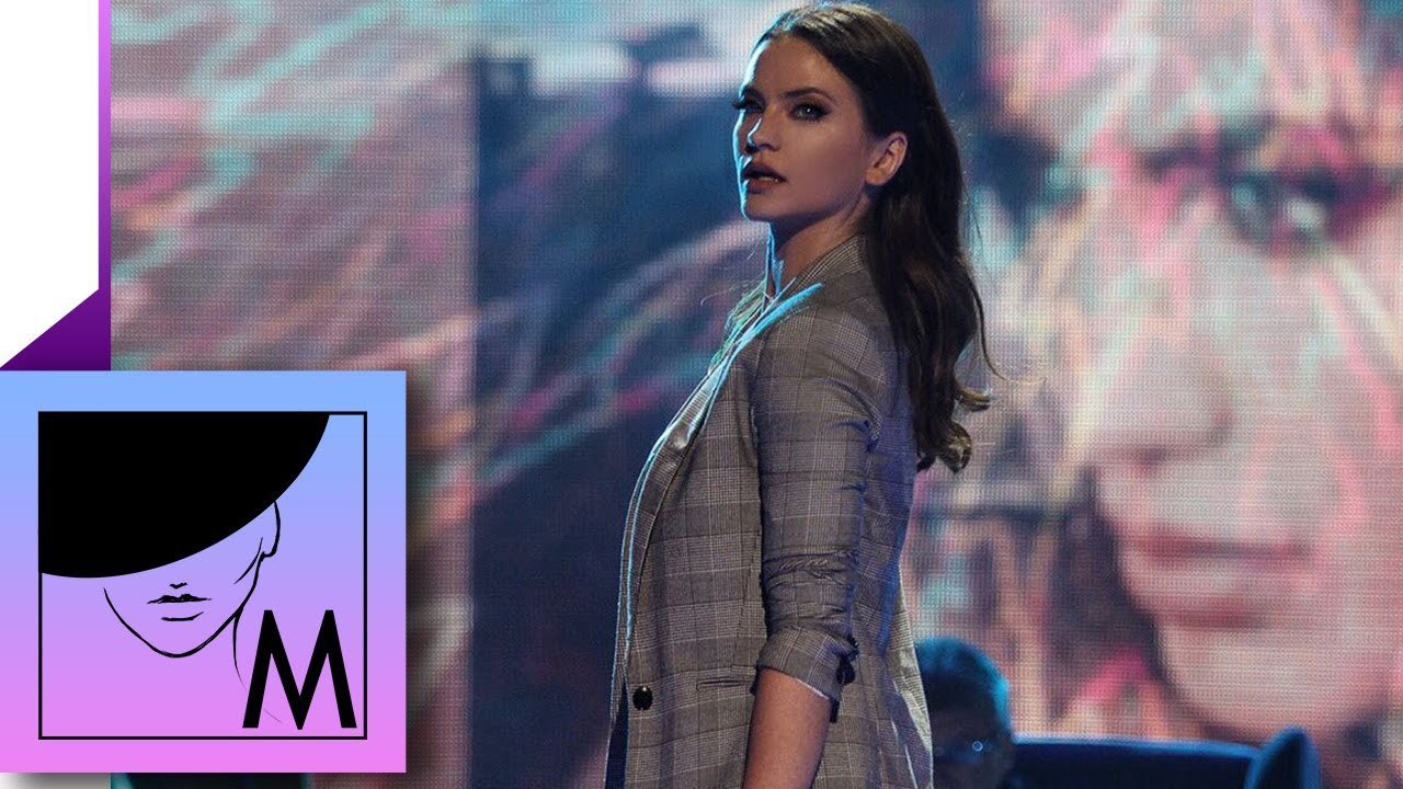 Milica Pavlovic - Operisan od ljubavi - Stage Performance - (TV Prva 22.10.2017.)