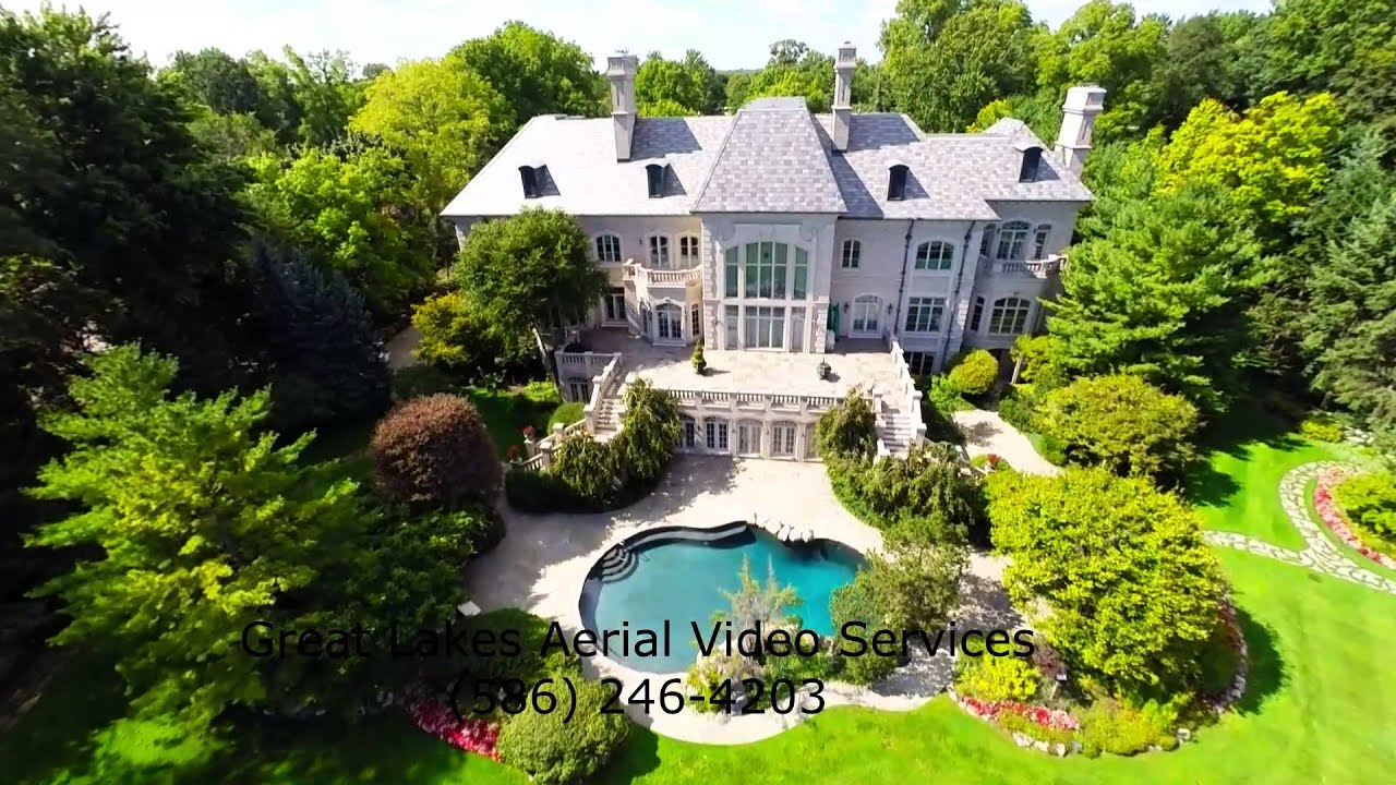 950 Lakeshore Drive Grosse Pointe Shores, MI