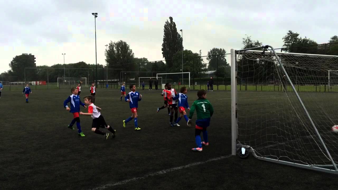 Feyenoord F6 - IJVV de Zwervers F2 11-2